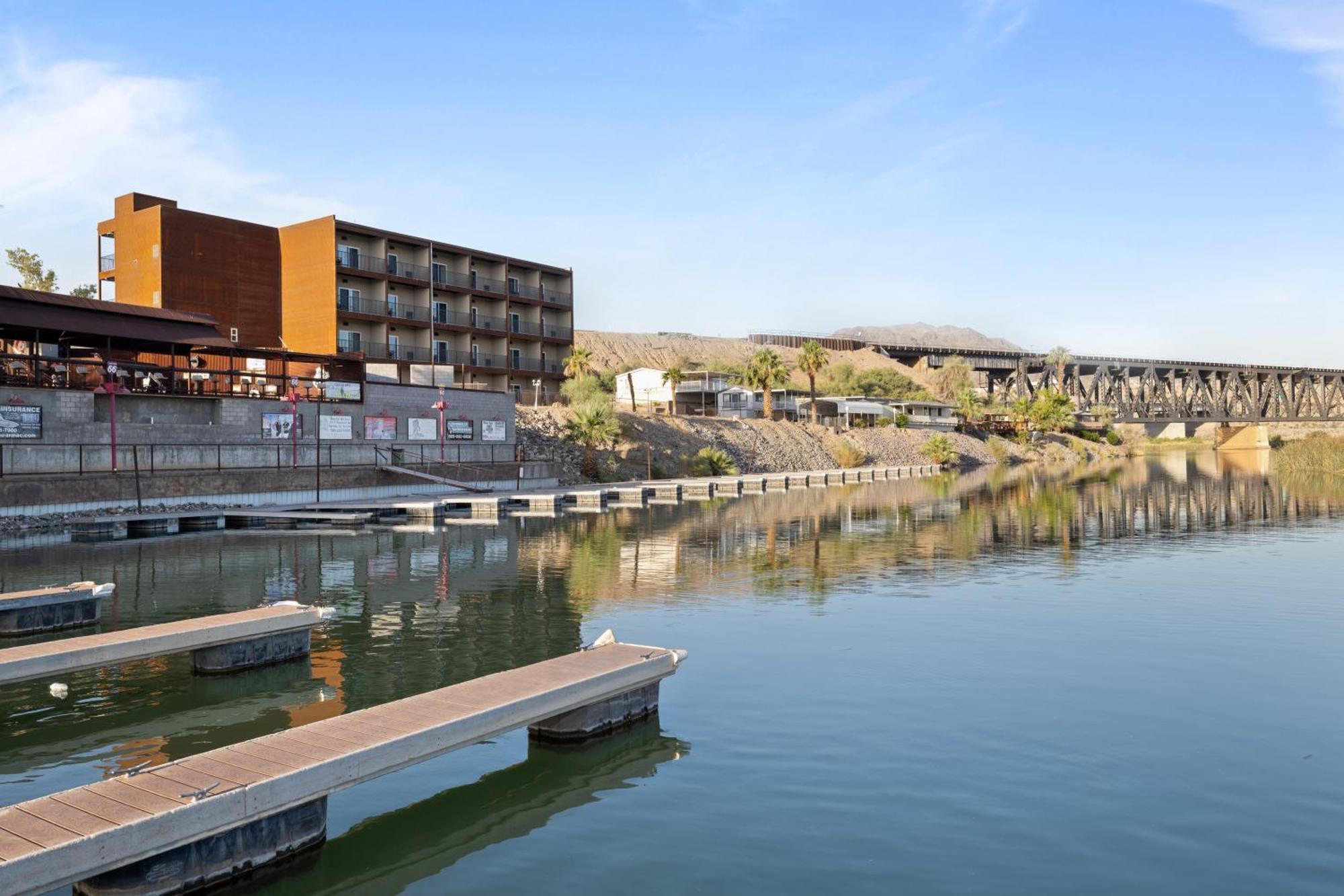 Topock66 Hotel Exterior foto